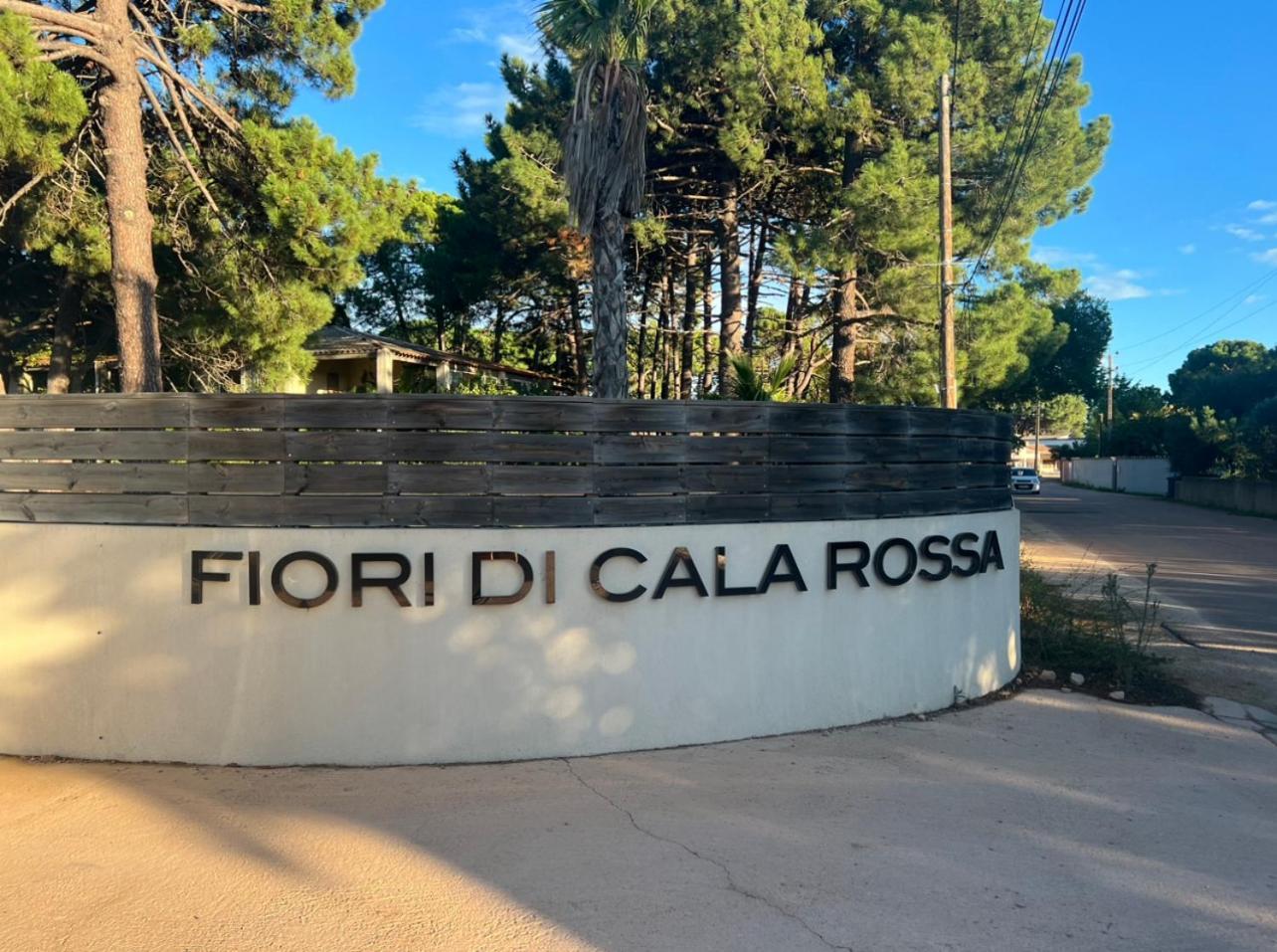 Fiori Di Cala Rossa Residence Hoteliere Леччі Екстер'єр фото